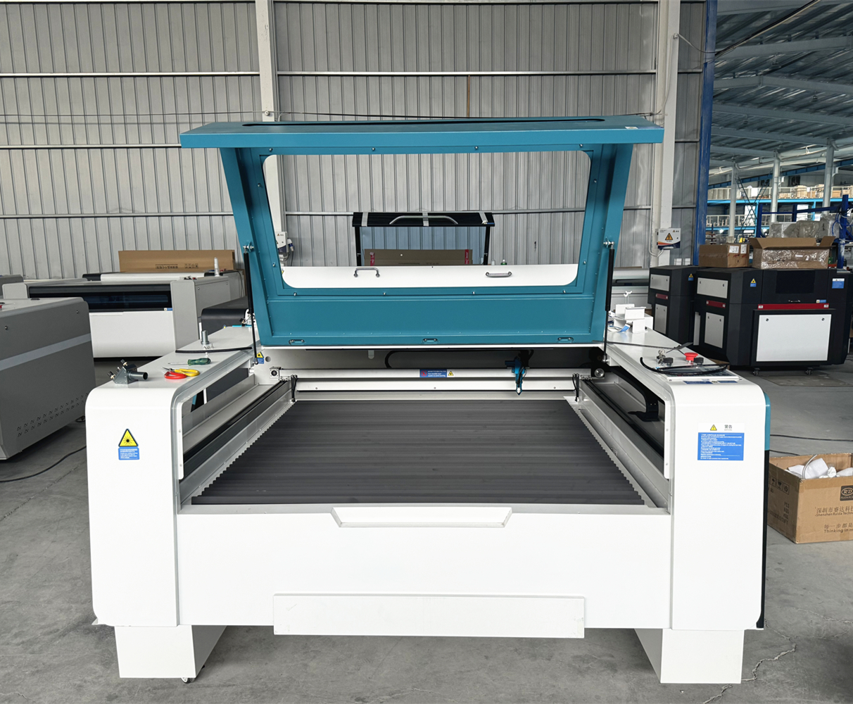 1610 1390 CO2 Laser Engraver C - огляд і ціна Industrial Laser Fabric Cutting Machine