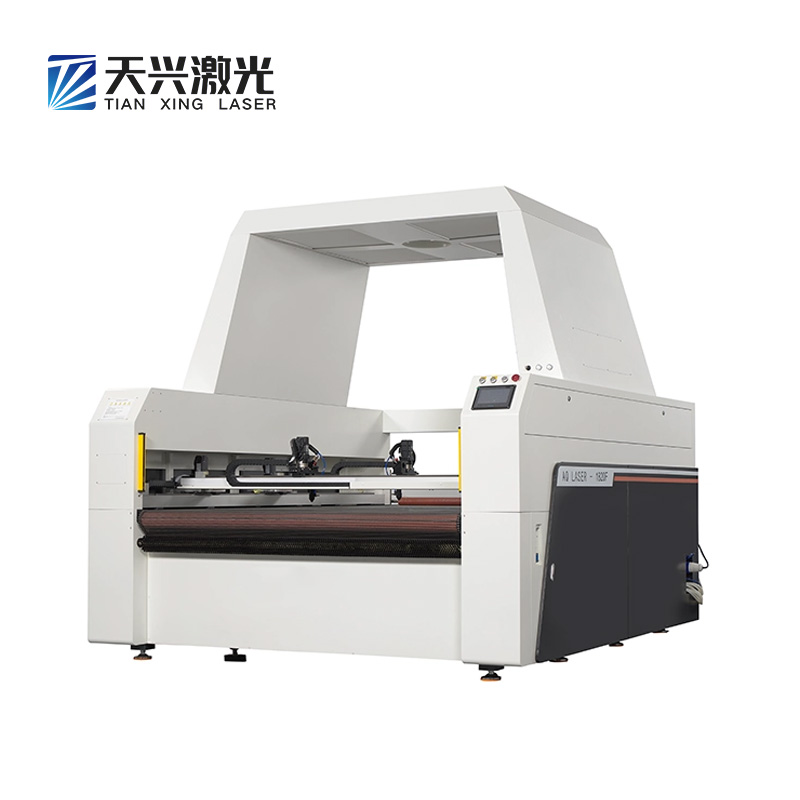 1814 Industrial Non-woven Fabr - огляд і ціна Industrial Laser Fabric Cutting Machine